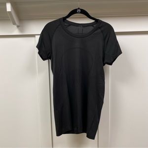 Lululemon Swiftly Tee, Size 8